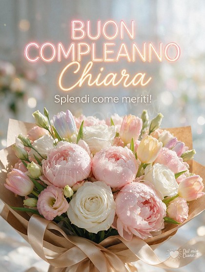 Macro fotografia di un magnifico bouquet di peonie rosa, rose bianche e lisianthus con gocce di rugiada e nastro di seta dorato.