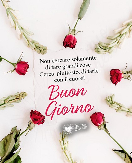 Raffinato sfondo decorativo con cuori caldi e la citazione Non cercare solamente di fare grandi cose. Cerca, piuttosto, di farle con il cuore! Buon giorno.